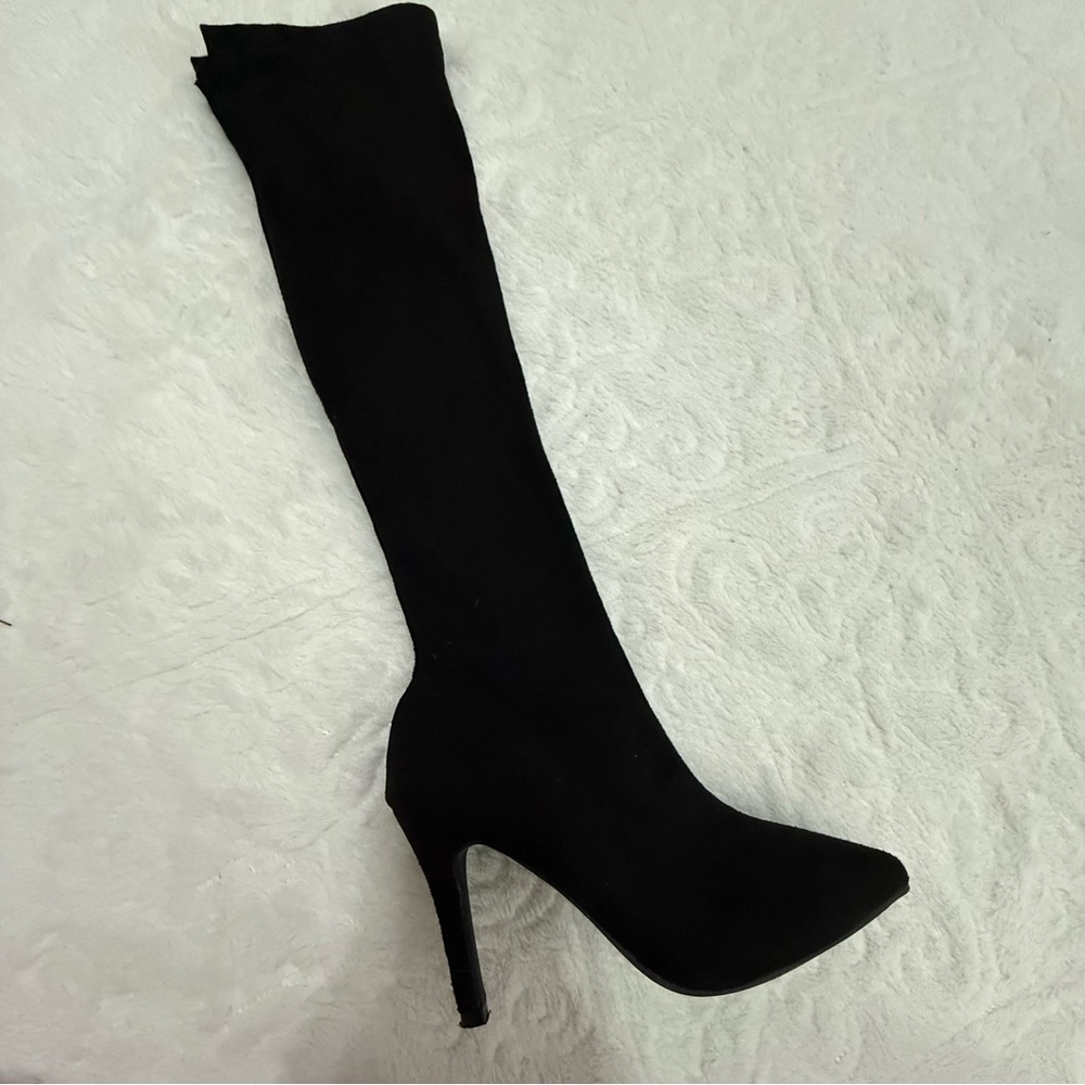Elegant Black Women's Knee-High Boots